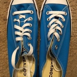 Converse Blue Hero Size 8.5/6.5
